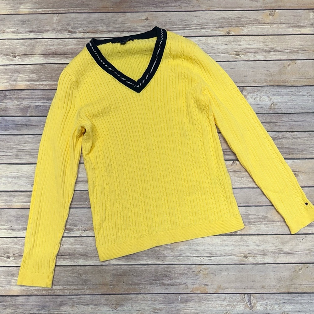 Tommy Hilfiger cable knit V-neck sweater mastered yellow size M